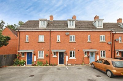 Property on Kingsdown Road, LN6 0FB