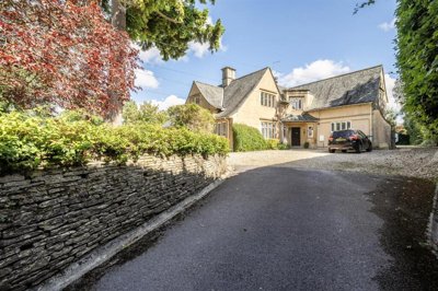 Property on Lowden Hill, SN15 2BX