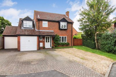 Property on Edwin Close, RG19 4GW