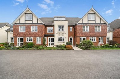 Property on Limpsfield Road, CR6 9FA