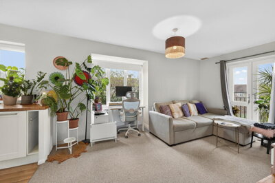 Property on Crofton Park Road, SE4 1AU