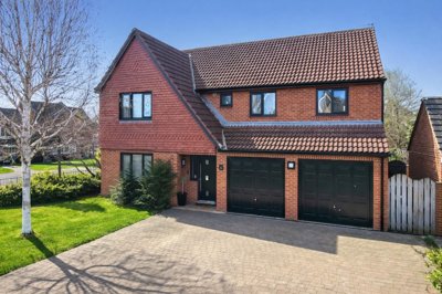 Property on Westminster Oval, TS20 1UU