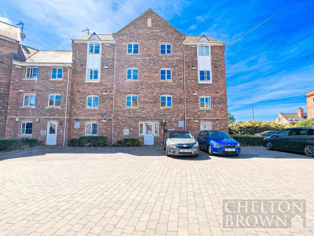 Property main image