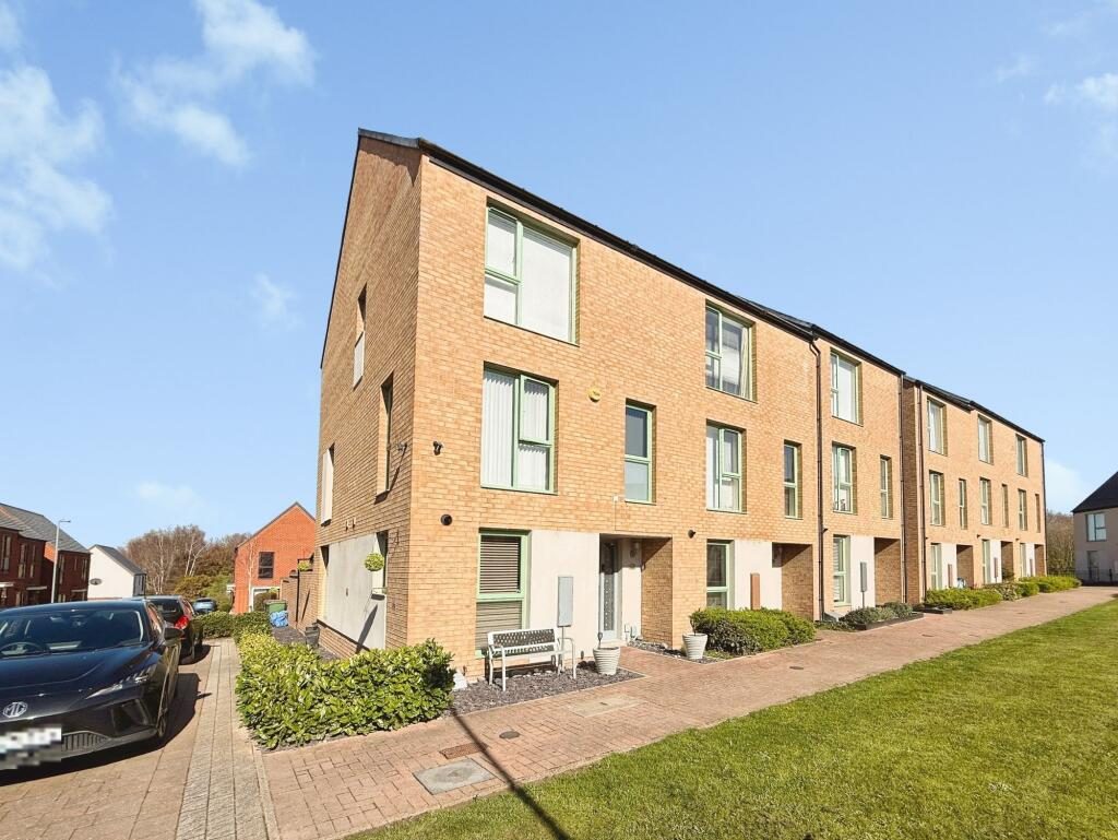 Terraced House