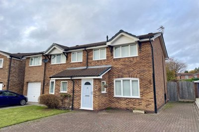 Property on Turnberry Drive, SK9 2QN