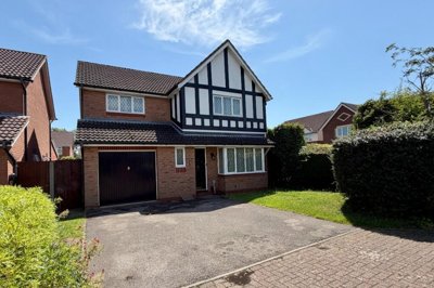 Property on Brigland Close, PE29 6GF