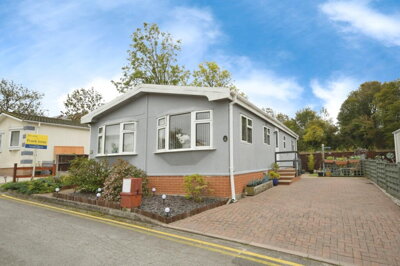 Property on Sunningdale Park, S42 6EE