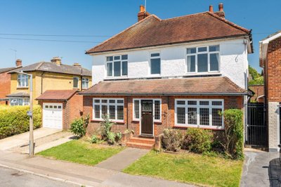Property on SG12 9DY