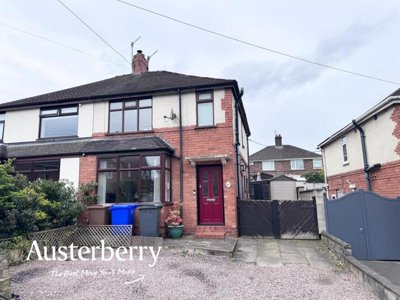 Property on Little Cliffe Road, ST3 2DN
