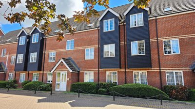 Property on Bartholomew Street, RG14 5HF
