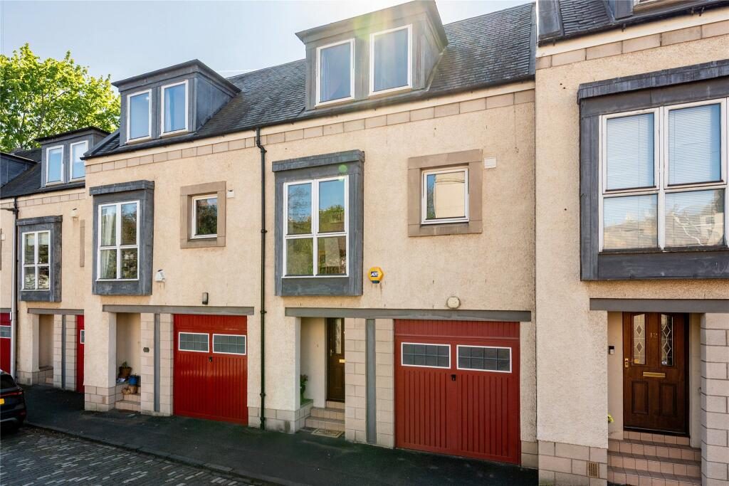 Terraced House