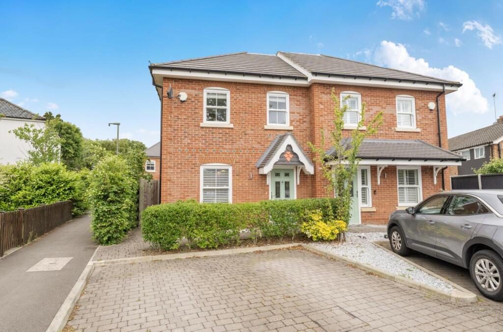 Property main image