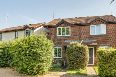 Property on Lammas Close, GU7 1YZ