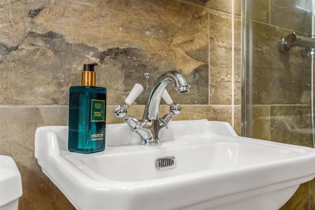 Thumbnail 12