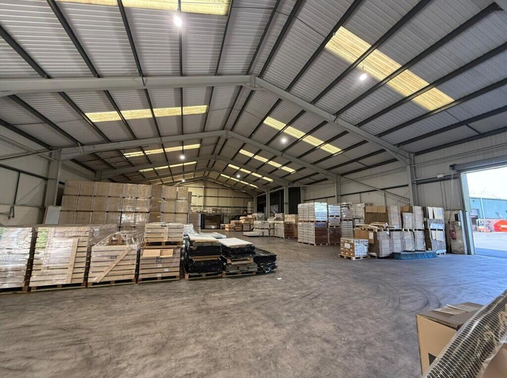 Distribution Warehouse