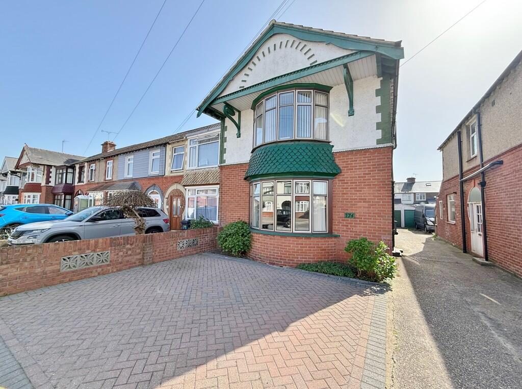 Terraced House