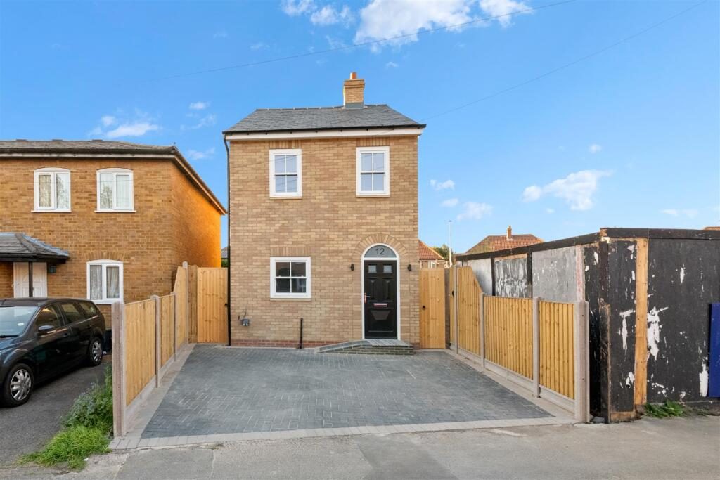Property main image