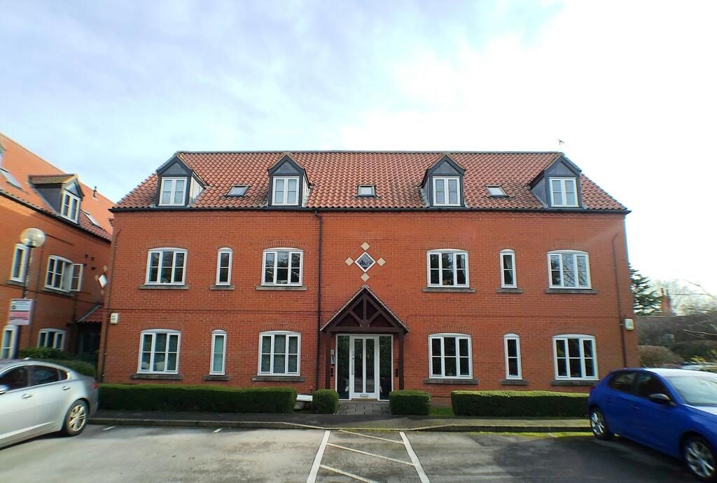 Property main image