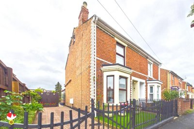 Property on Tudor Street, GL1 5HP