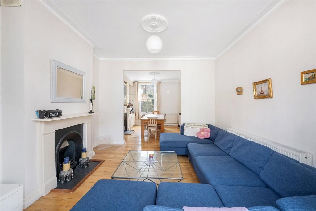 Terraced House