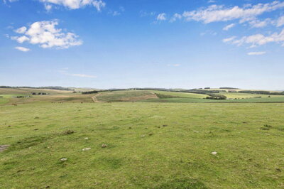 Property on EH38 5YF