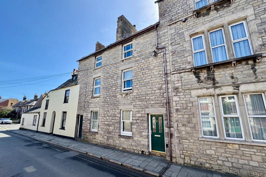 Property main image