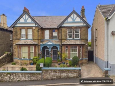 Property on Wellington Row, CA28 7HE