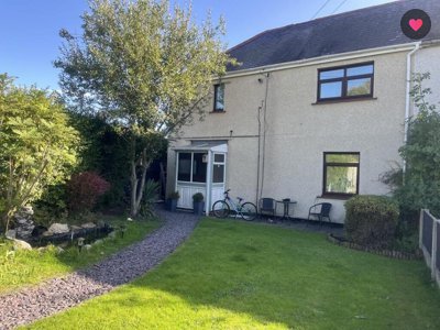 Property on Llay New Road, LL12 0TE