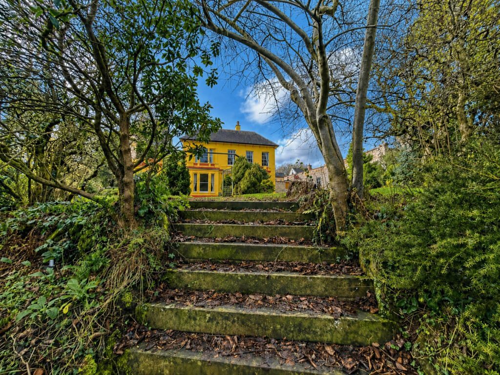 Country House