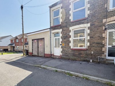 Property on Rockfield Terrace, SA11 2DS