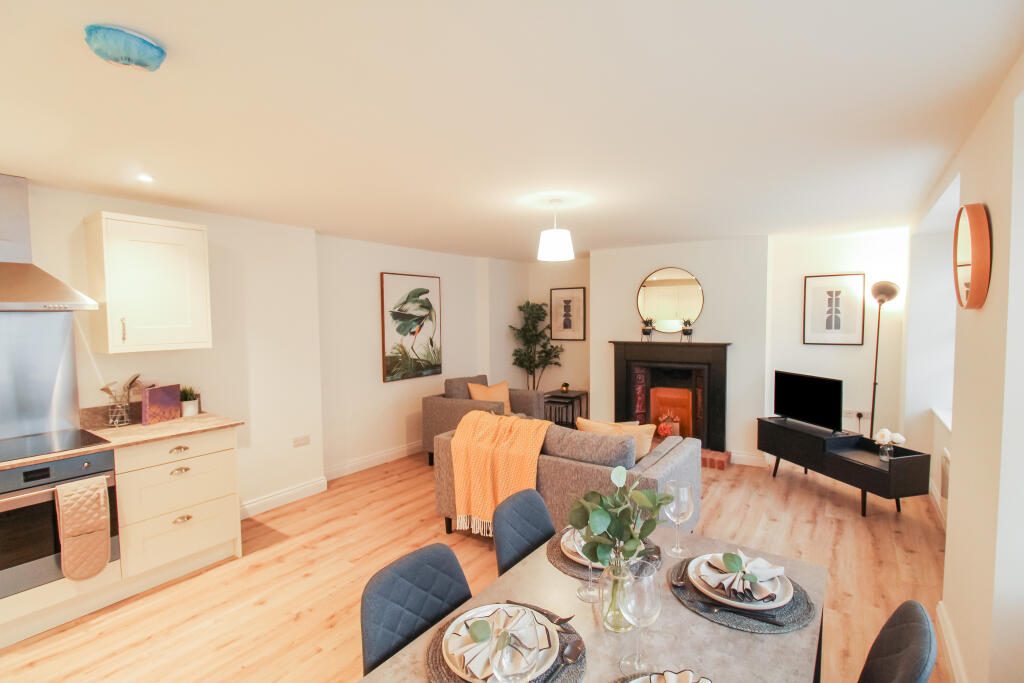 Terraced House