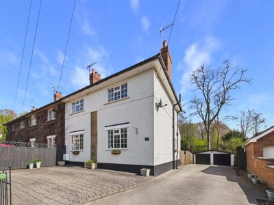 Property on Woodgates Lane, HU14 3JR