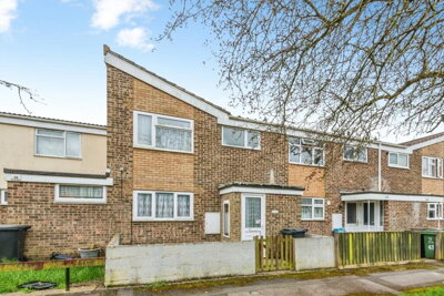 Property on Colingsmead, SN3 3TH