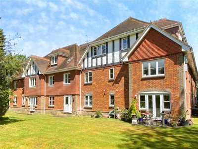 Property on Old Forest Road, RG41 1HU