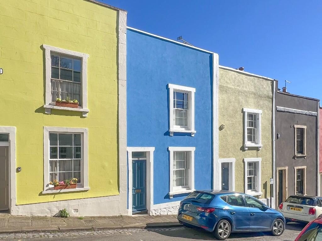 Terraced House