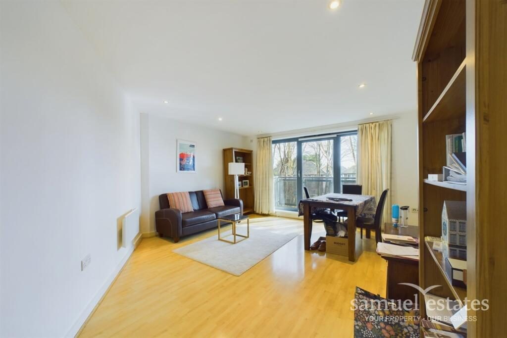 Property main image