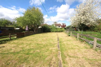 Property on Coleridge Road, CB1 3PR