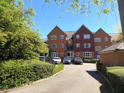 Property on Swan Close, WD3 1SB