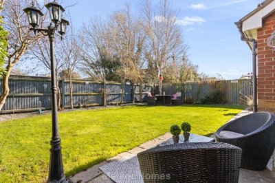 Property on Arnold Close, DN37 7FB