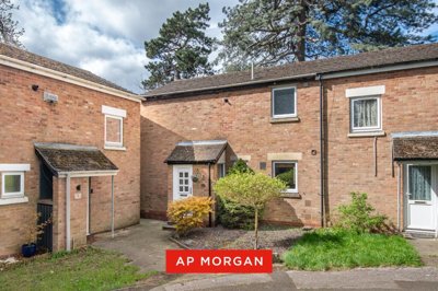 Property on Rookery Close, B97 4LP