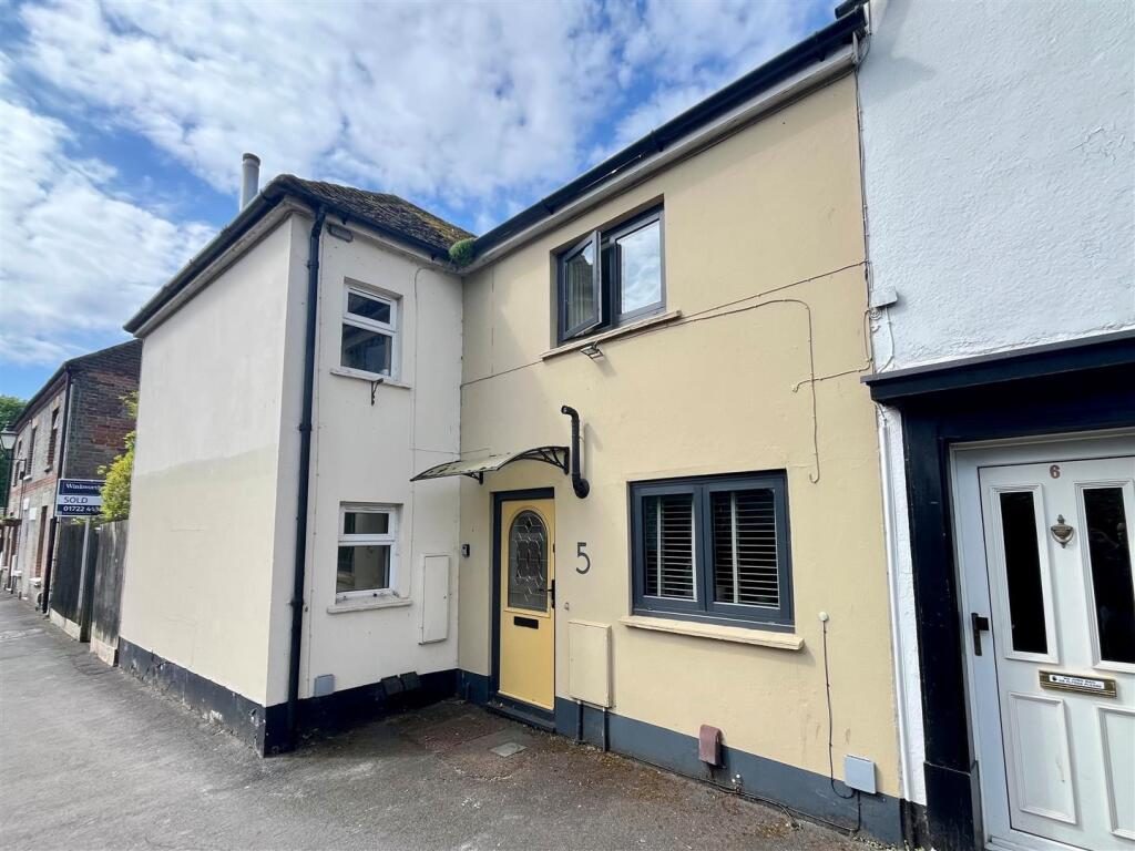 Terraced House