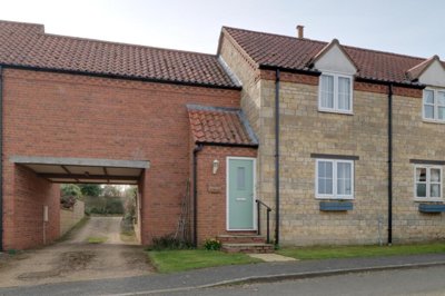 Property on Middle Street, NG33 5EU