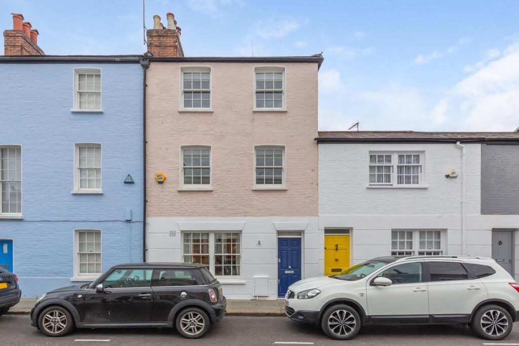 Terraced House