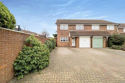 Property on Ilfracombe Crescent, RM12 6RQ