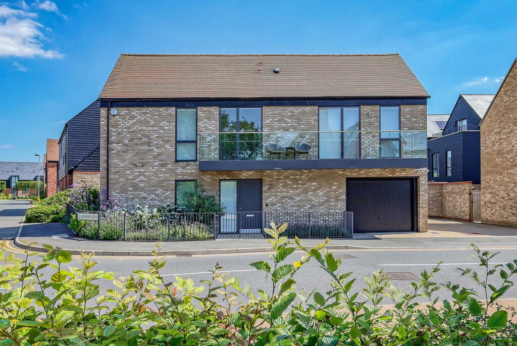 Property main image