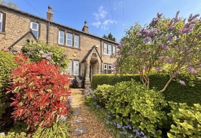 Property on Upper Washer Lane, HX2 7DR