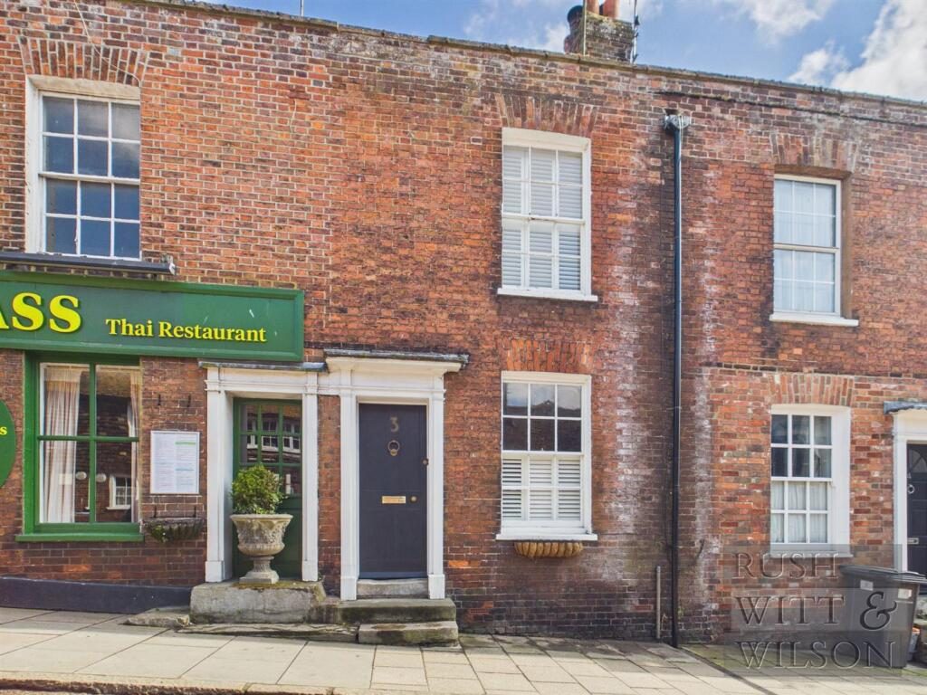 Terraced House