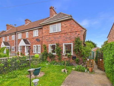 Property on Albemarle Road, GL3 2HG