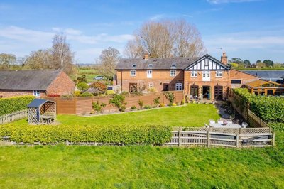 Property on Long Lane, CH3 7RB