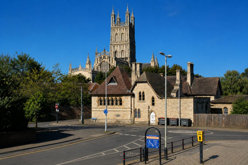 Property main image